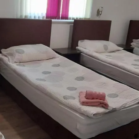 Haus Baron 2 Friedrichsfeld Pensjonat