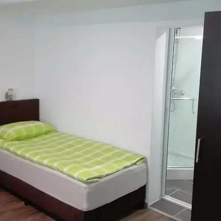 Гостевой дом Haus Baron 2 Friedrichsfeld Edingen-Neckarhausen