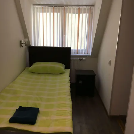 Haus Baron 2 Friedrichsfeld Гостевой дом Edingen-Neckarhausen