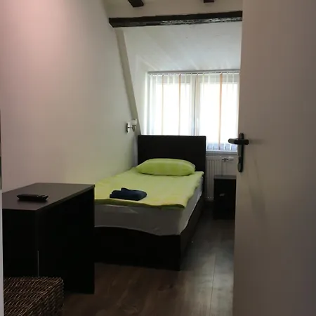 Haus Baron 2 Friedrichsfeld Гостевой дом Edingen-Neckarhausen