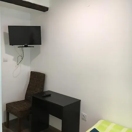 Pensjonat Haus Baron 2 Friedrichsfeld 3*